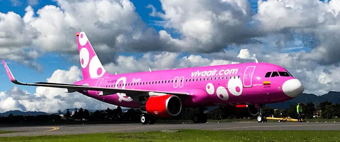 viva air rosado claudia obando